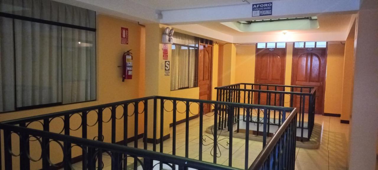 Hospedaje Santa Cruz II Sicuani Екстериор снимка